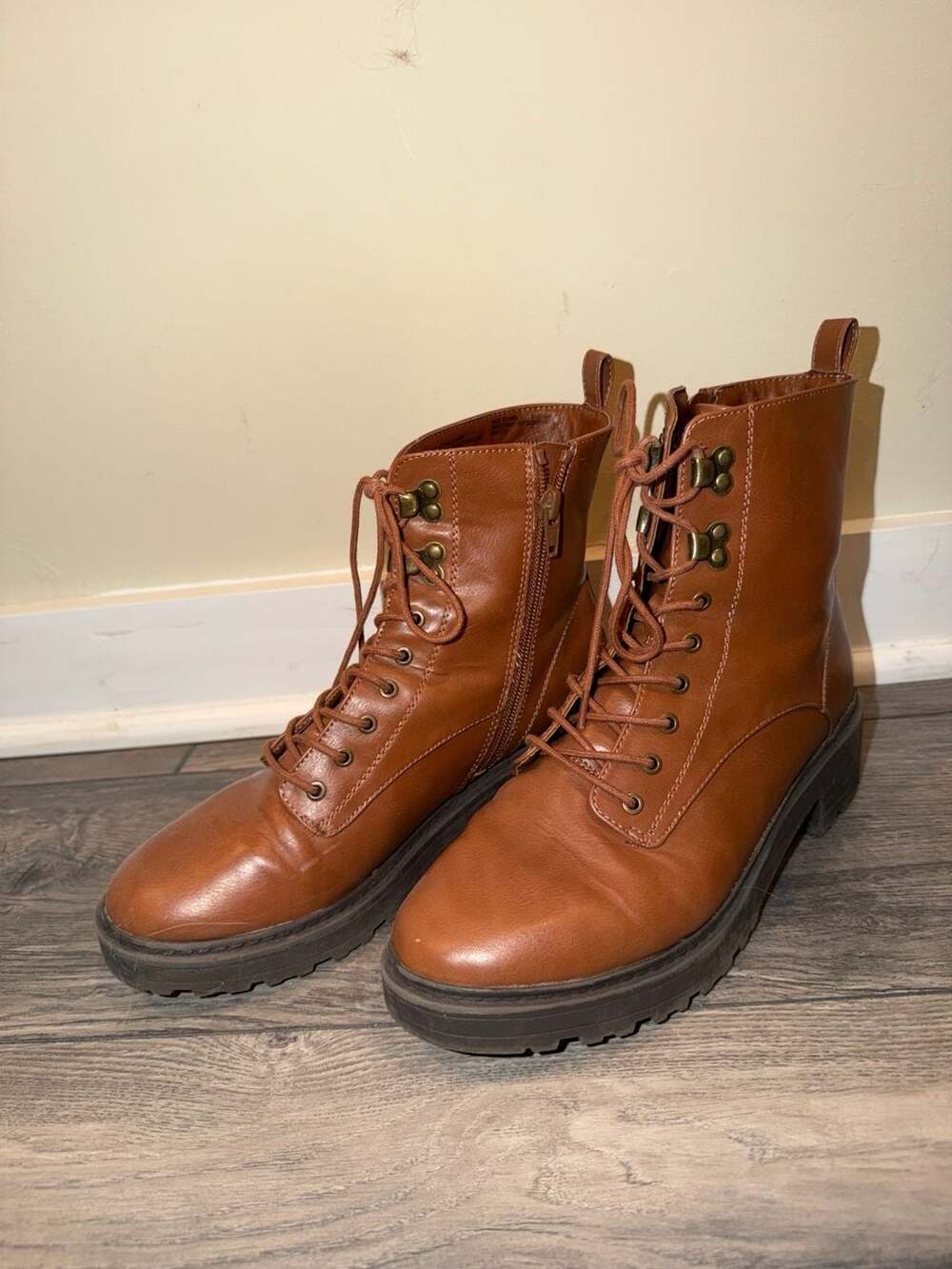 Universal Thread Marta Brown Combat Boots Size 8